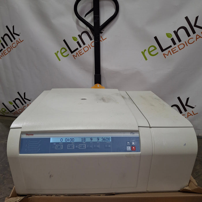 Thermo Scientific Sorvall ST 40R Centrifuge