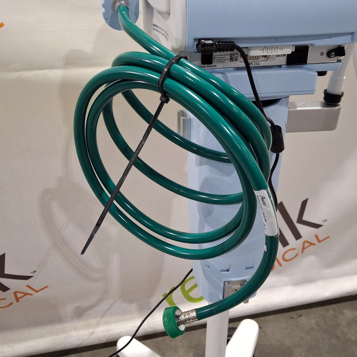 Newport Medical HT70 Plus Ventilator