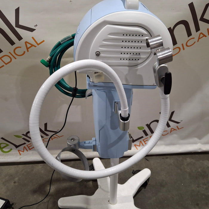 Newport Medical HT70 Plus Ventilator