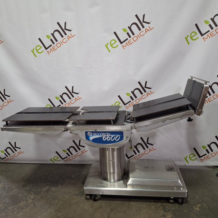 Skytron 6600 Surgical Table