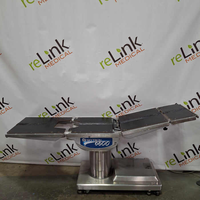 Skytron 6600 Surgical Table