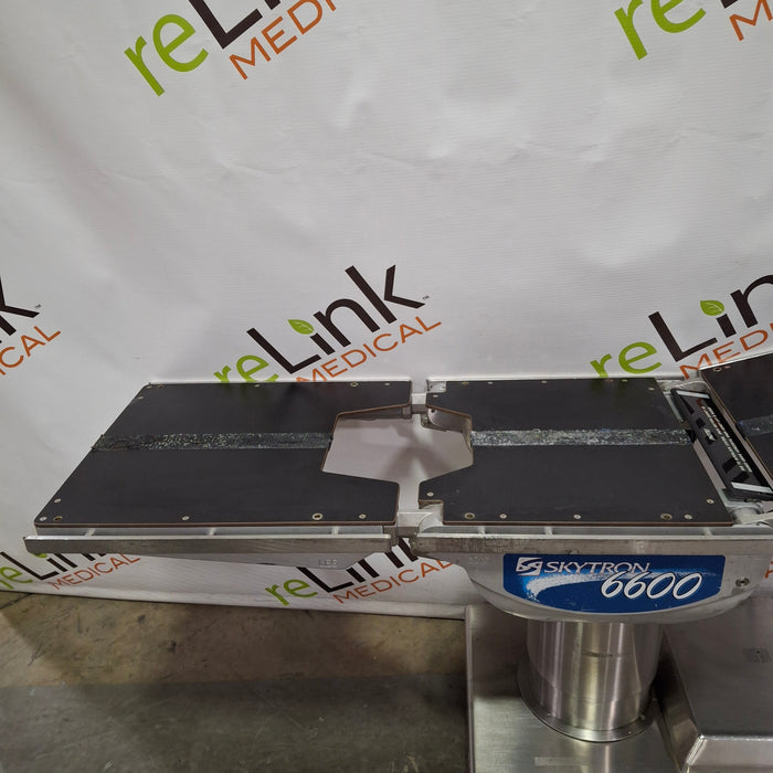 Skytron 6600 Surgical Table
