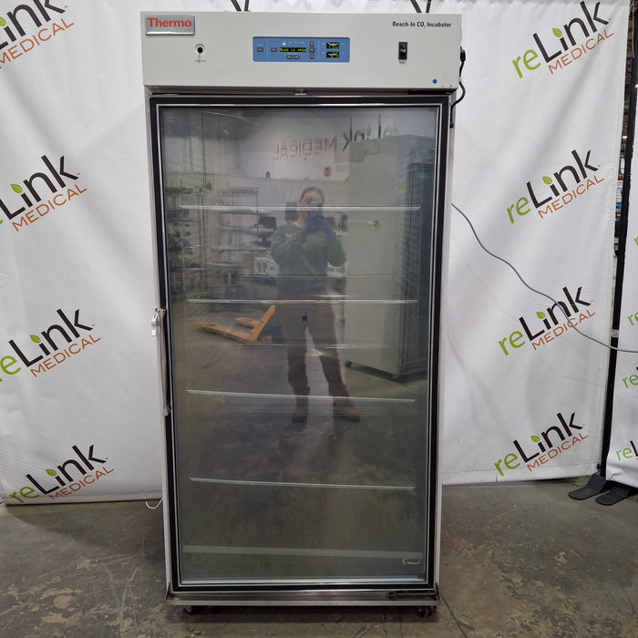 Thermo Scientific Thermo Scientific 3950 Reach-In CO2 Incubator Research Lab reLink Online