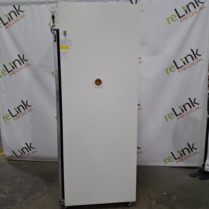 Thermo Scientific 3950 Reach-In CO2 Incubator