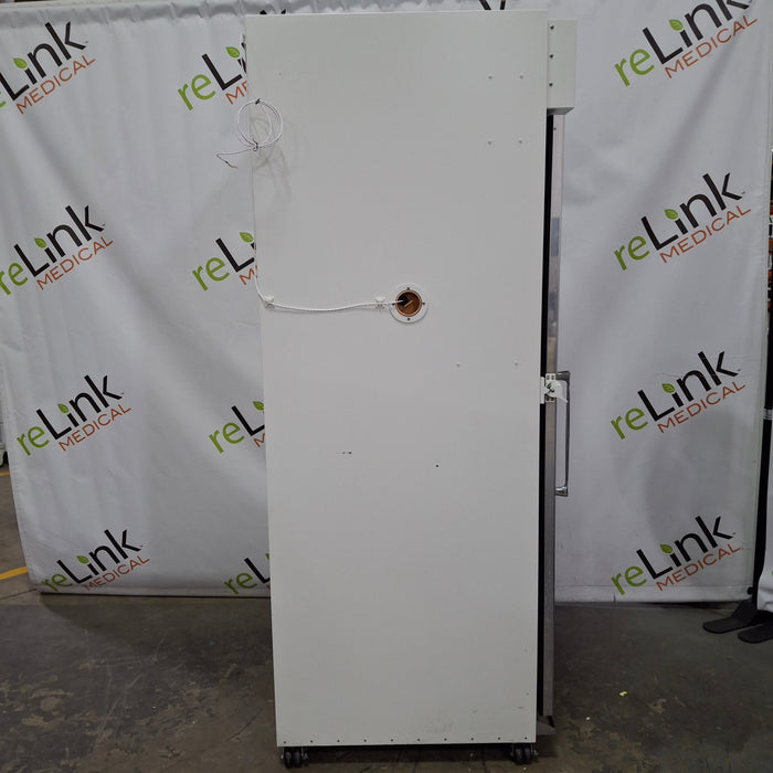 Thermo Scientific 3950 Reach-In CO2 Incubator