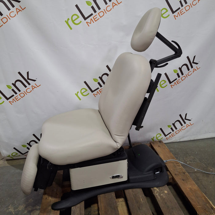 Midmark 630 Procedure Chair
