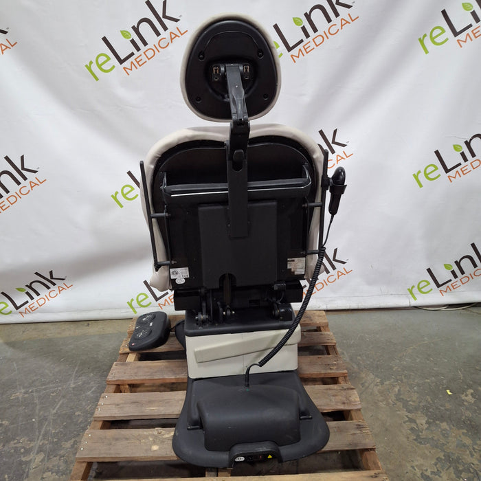 Midmark 630 Procedure Chair