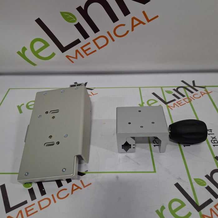 Philips M8040-60101 Universal Clamp