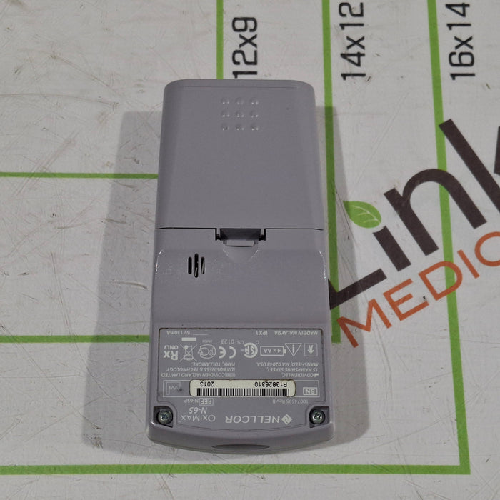 Nellcor Oximax N-65 Pulse Oximeter