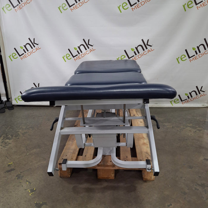 Adapta ADP-400 Traction Table