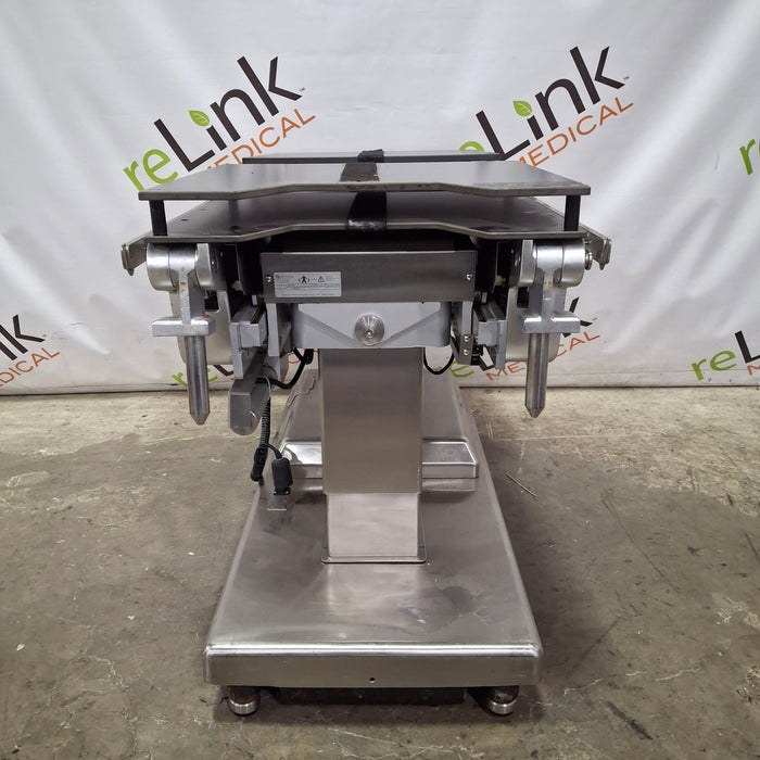 Skytron 3501B Surgical Table