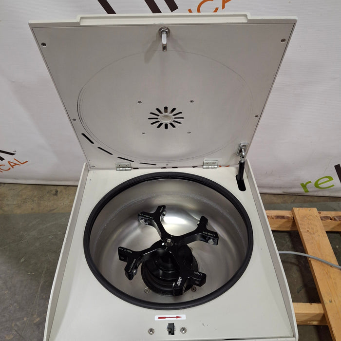 Beckman Coulter Allegra X-22 Centrifuge