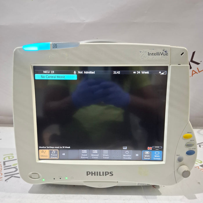 Philips IntelliVue MP50 Patient Monitor