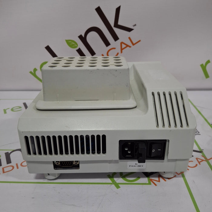 Eppendorf 5355 Thermomixer R Incubator Shaker