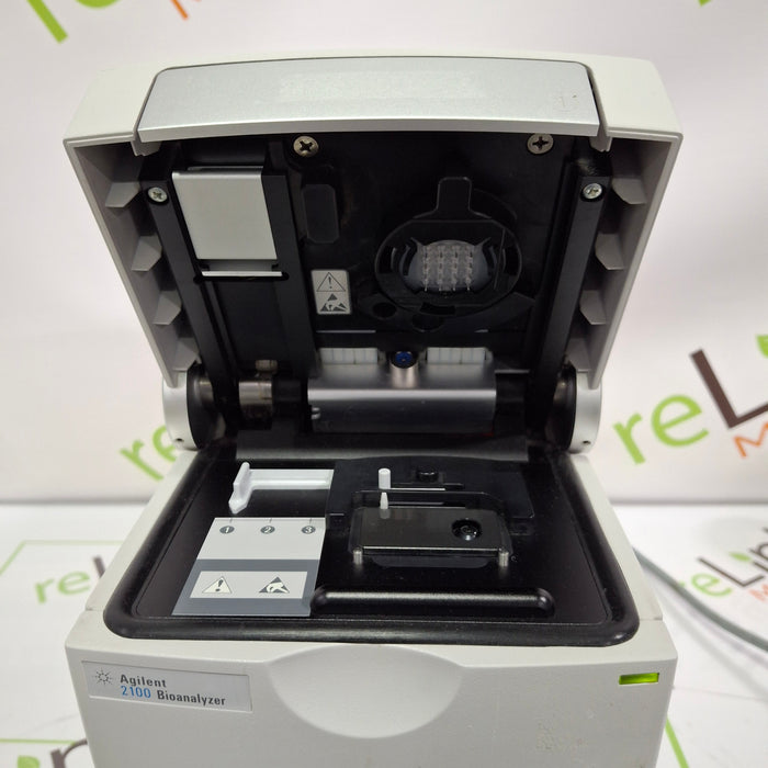 Agilent G2938B 2100 Bioanalyzer Chip Reader