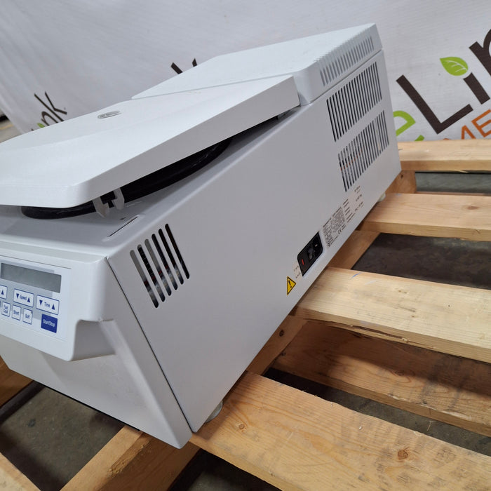 Eppendorf 5417R Centrifuge