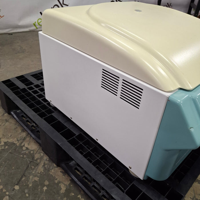 Hettich 5605-01 Rotanta 460R Centrifuge