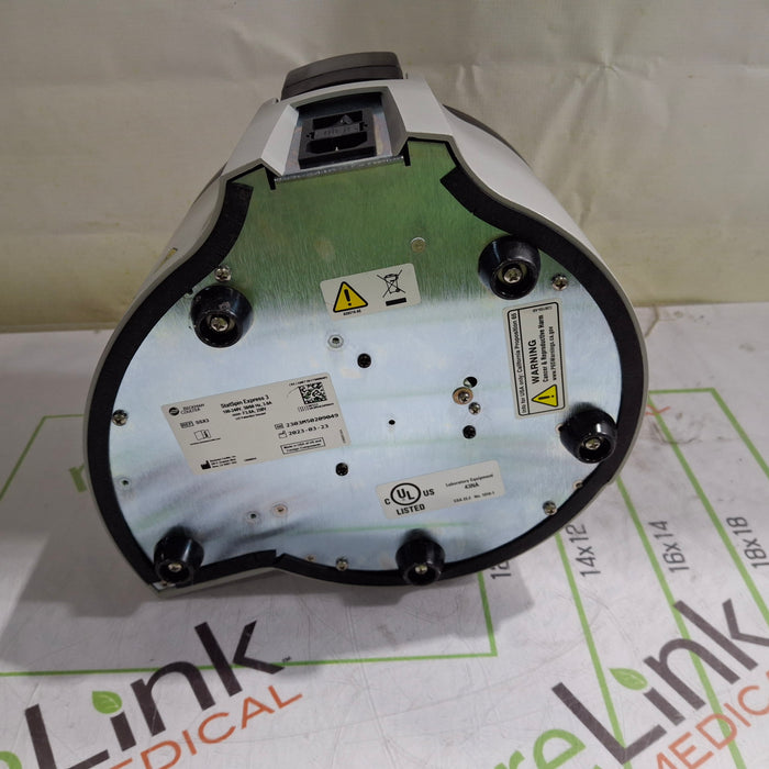 IRIS Medical StatSpin Express 3 Centrifuge