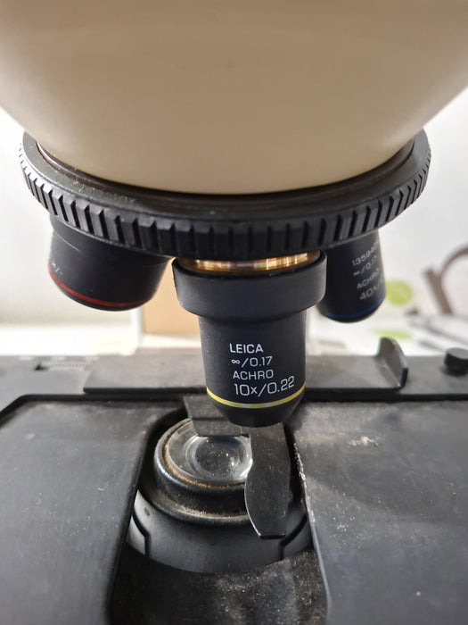 Leica DME Binocular Microscope
