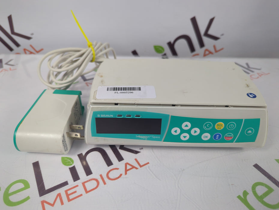 B. Braun Infusomat Space w/Pole Clamp & AC Adapter Infusion Pump