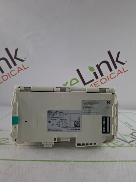 B. Braun Infusomat Space w/Pole Clamp & AC Adapter Infusion Pump