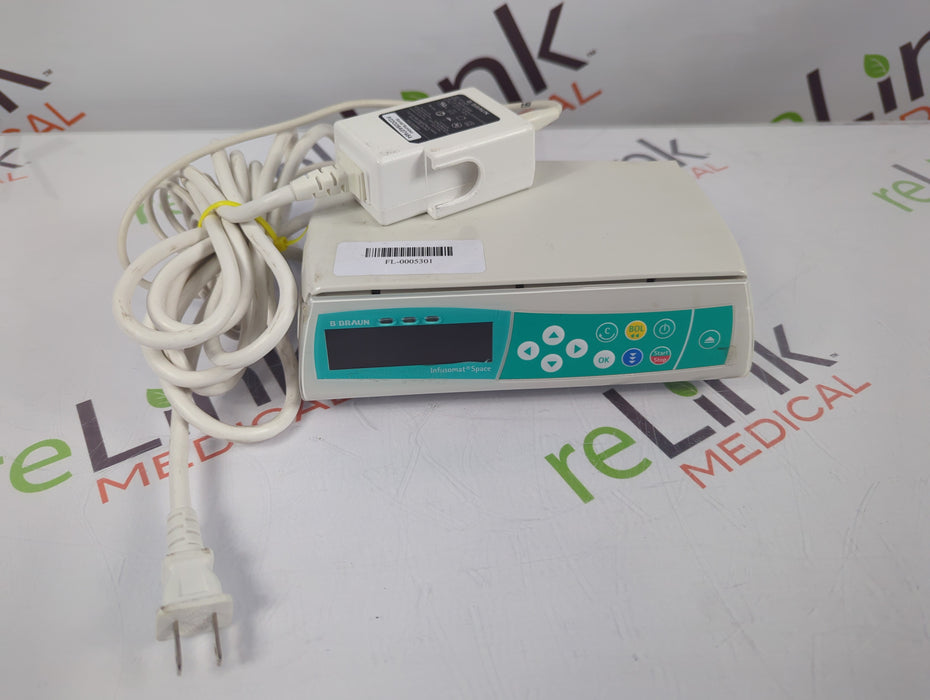 B. Braun Infusomat Space w/Pole Clamp & AC Adapter Infusion Pump
