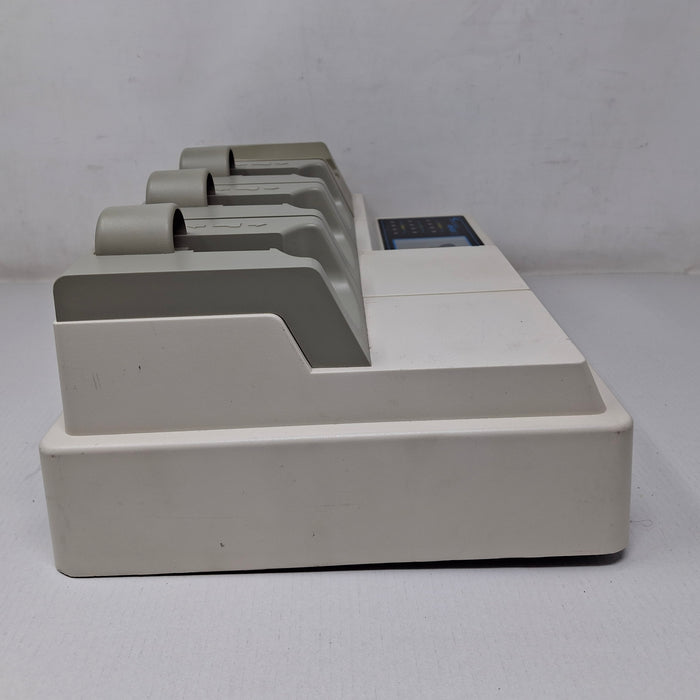 Stryker 4110-120 Four Station Battery Charger