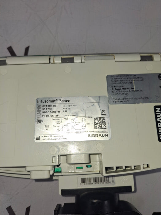 B. Braun Infusomat Space w/Pole Clamp & AC Adapter Infusion Pump
