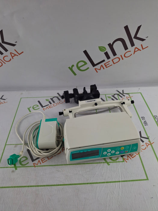 B. Braun Infusomat Space w/Pole Clamp & AC Adapter Infusion Pump