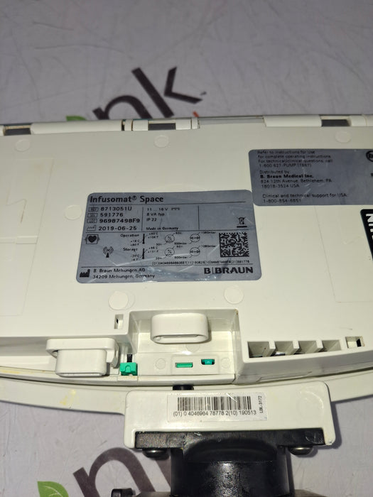B. Braun Infusomat Space w/Pole Clamp & AC Adapter Infusion Pump