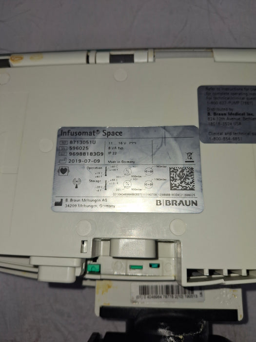 B. Braun Infusomat Space w/Pole Clamp & AC Adapter Infusion Pump