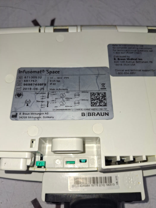 B. Braun Infusomat Space w/Pole Clamp & AC Adapter Infusion Pump