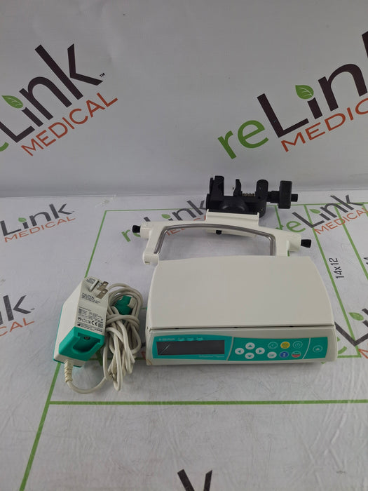 B. Braun Infusomat Space w/Pole Clamp & AC Adapter Infusion Pump
