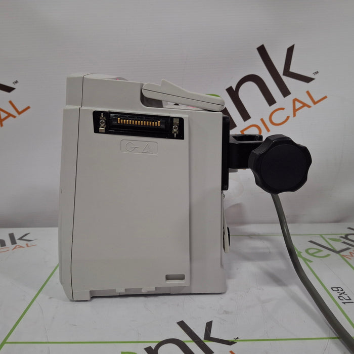 CareFusion CareFusion Alaris 8015 Large Screen POC Infusion Pump Infusion Pump reLink Online