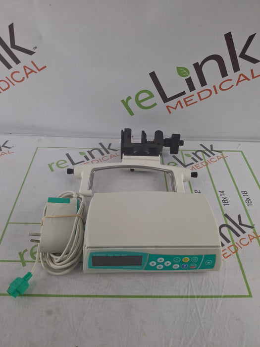 B. Braun Infusomat Space w/Pole Clamp & AC Adapter Infusion Pump