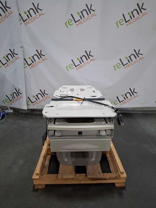 Midmark Midmark 223 Hi-Lo Power Barrier Free Procedure Exam Table Exam Chairs / Tables reLink Online