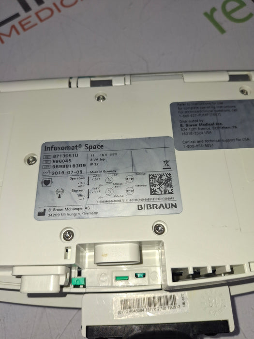 B. Braun Infusomat Space w/Pole Clamp & AC Adapter Infusion Pump