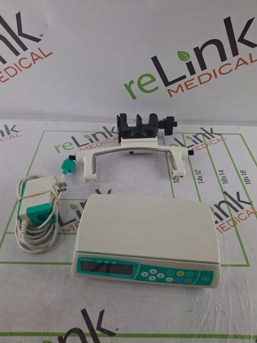 B. Braun Infusomat Space w/Pole Clamp & AC Adapter Infusion Pump