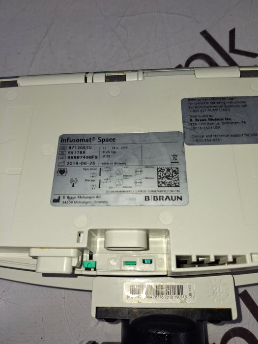 B. Braun Infusomat Space w/Pole Clamp & AC Adapter Infusion Pump