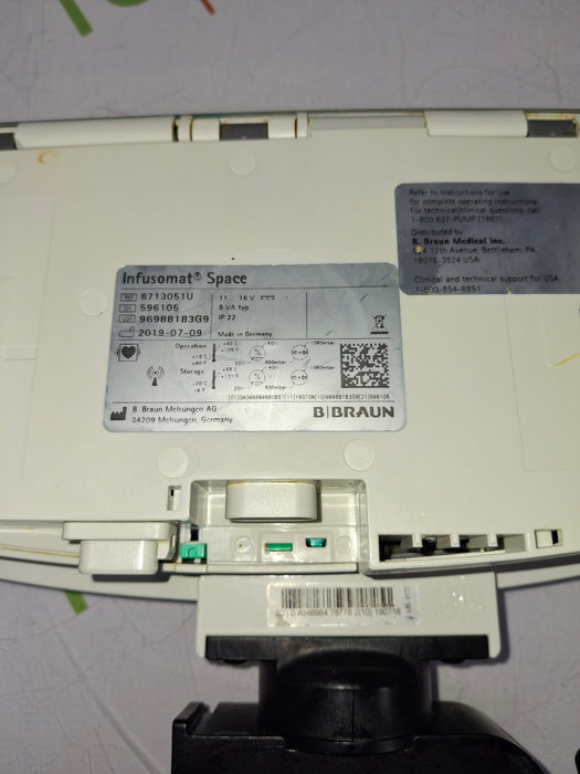 B. Braun Infusomat Space w/Pole Clamp & AC Adapter Infusion Pump