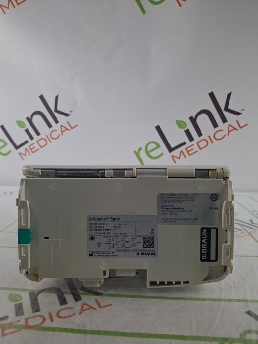 B. Braun Infusomat Space w/Pole Clamp & AC Adapter Infusion Pump