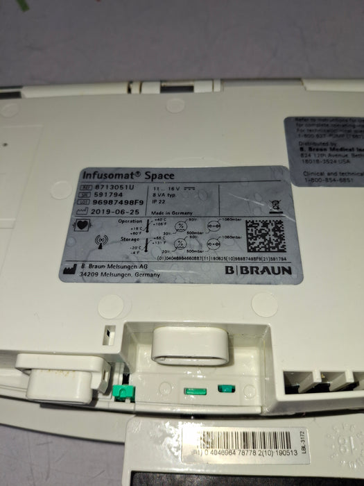 B. Braun Infusomat Space w/Pole Clamp & AC Adapter Infusion Pump