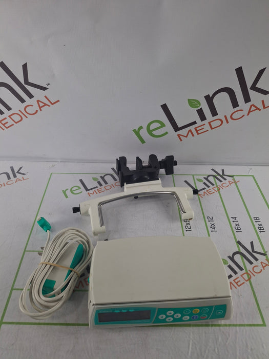 B. Braun Infusomat Space w/Pole Clamp & AC Adapter Infusion Pump