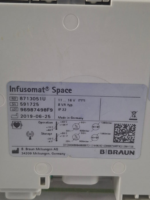B. Braun Infusomat Space w/Pole Clamp & AC Adapter Infusion Pump