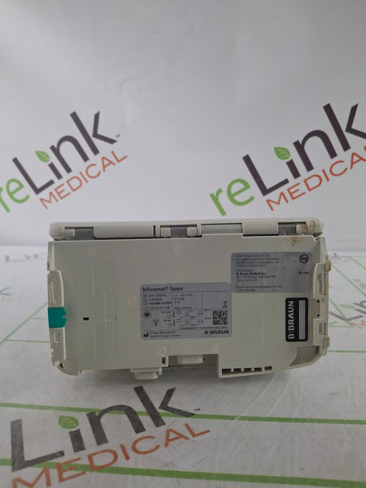 B. Braun Infusomat Space w/Pole Clamp & AC Adapter Infusion Pump