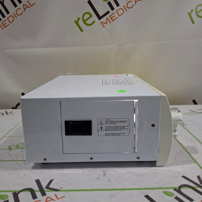 Sunoptic Technologies Titan 300HP Light Source