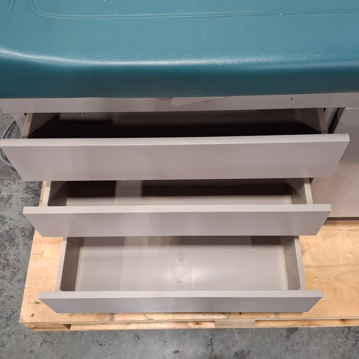 Midmark Ritter Model 104 Exam Table