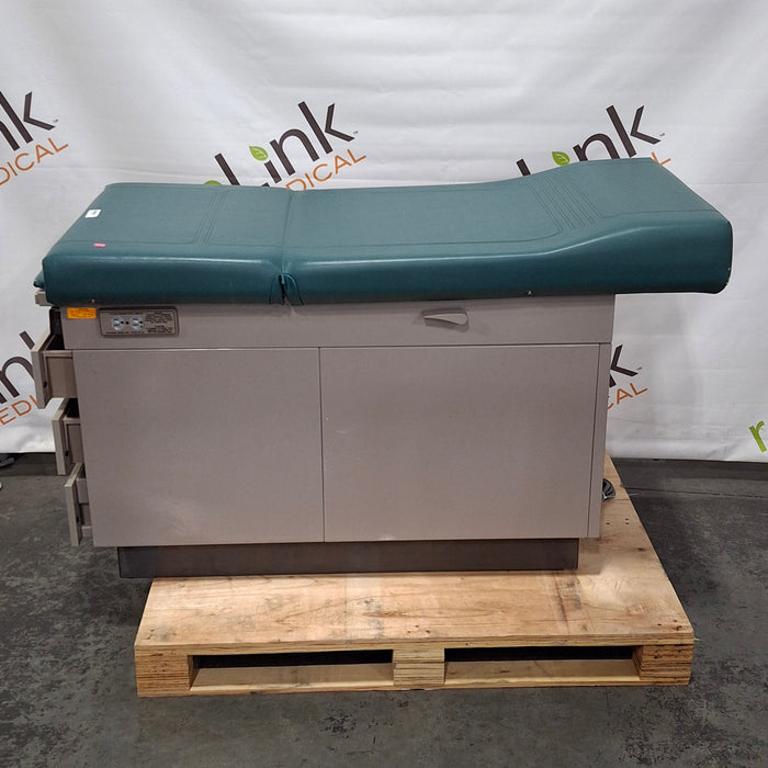 Midmark Ritter Model 104 Exam Table