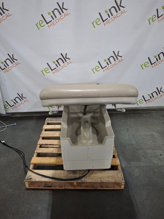 Midmark 222 Procedure Chair