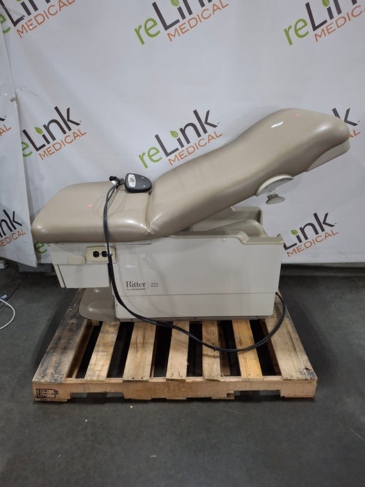 Midmark 222 Procedure Chair